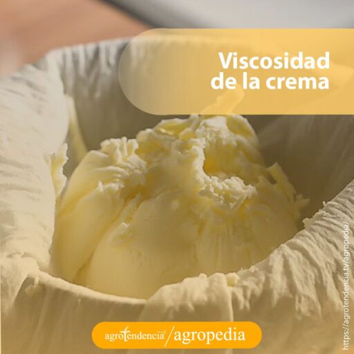un envase con crema de mantequilla