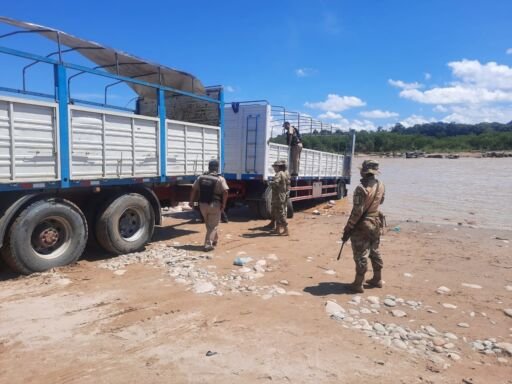 Bolivia aprueba decreto para controlar el tránsito ilegal de alimentos