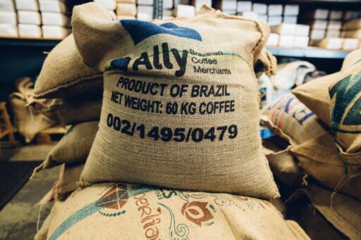 Cayeron en volumen exportaciones de café brasileñas durante el mes de enero