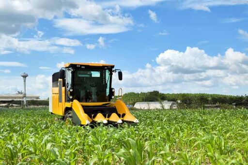 agricultura inteligente - cosechadora autom&aacute;tica en siembra de ma&iacute;z